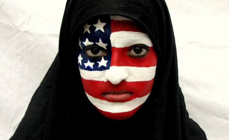 American Muslim girl with US flag painted on her face (Credit: Mangagirl3535 via DeviantArt)