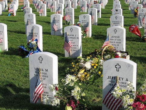 Gravesites located in a very new section of Fort Logan National Cemetery in Denver, Colorado (Credit: Tony Massey via en.wikipedia.org)