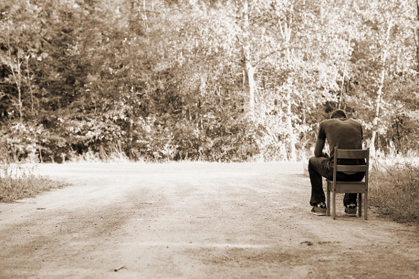 Son of Tina M89 coming and going waiting at the end of the driveway for his girlfriend to arrive (Credit: Tina M89 coming and going via Flickr with permission)