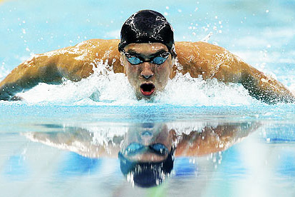 Michael Phelps in the men's 400m individual medley final in 2008 Beijing Olympics (Credit: Reuters / David Gray)