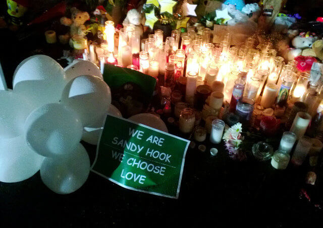 A makeshift memorial for Sandy HooK Elementary school shooting victims somewhere in Newtown Connecticut, December 18, 2012, four days after the tragedy (Credit: Dave Barger via Flickr)