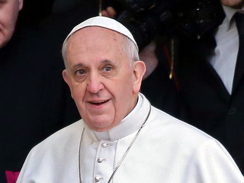 Newly elected Pope Francis, Cardinal Jorge Mario Bergoglio of Argentina waves from the steps of the Santa Maria Maggiore Basilica in Rome, March 14, 2013 (Credit: Reuters/Alessandro Bianchi)