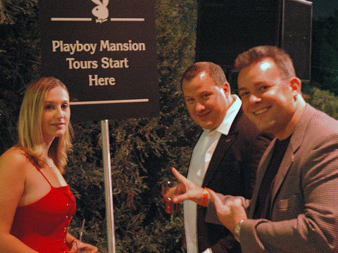 'Donny Pauling (center) with his girlfriend (L) and one of Playboy's managers (R) on a tour of the Playboy mansion, January 19, 2005 (Credit: Donny Pauling via Flickr)