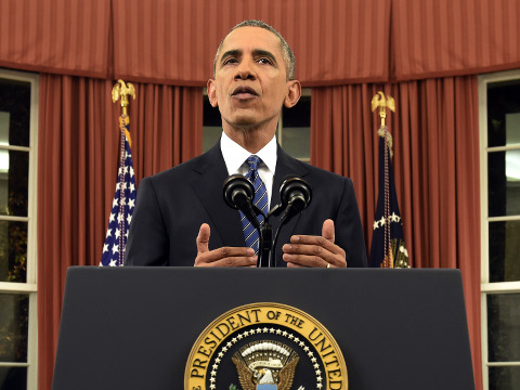 President Barack Obama addresses the nation from the Oval Office at the White House in Washington, December 6, 2016 (Credit: AP Images/Saul Loeb)