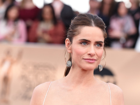 Amanda Peet arrives at the 22nd annual Screen Actors Guild Awards at the Shrine Auditorium & Expo Hall on Saturday, Jan. 30, 2016, in Los Angeles. (Photo by Jordan Strauss/Invision/AP)