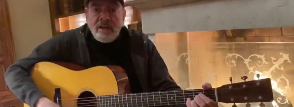 Neil Diamond remakes ‘Sweet Caroline’ for coronavirus pandemic