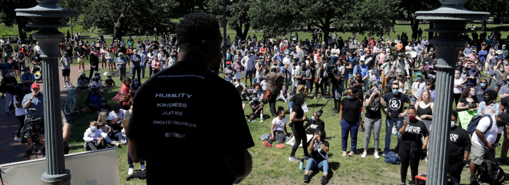 Super Bowl champion stages prayer event in Boston