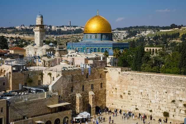 Temple Mount and Wailing Wal
