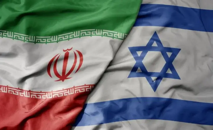 big waving realistic national colorful flag of iran and national flag of israel . By luzitanija/stock.adobe.com