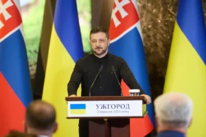 In this photo provided by the Ukrainian Presidential Press Office, Ukrainian President Volodymyr Zelenskyy talk during joint press conference with Prime Minister of Slovakia Robert in Uzhhorod, Ukraine, Friday, Sept. 5 2025. (Ukrainian Presidential Press Office via AP) bomb airstrike russia