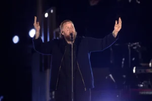 Jelly Roll performs on the stage during the 'Grace For The World' event at St. Peter's Square on September 13, 2025 in Vatican City, Vatican. Photo by: Rocco Spaziani/picture-alliance/dpa/AP Images