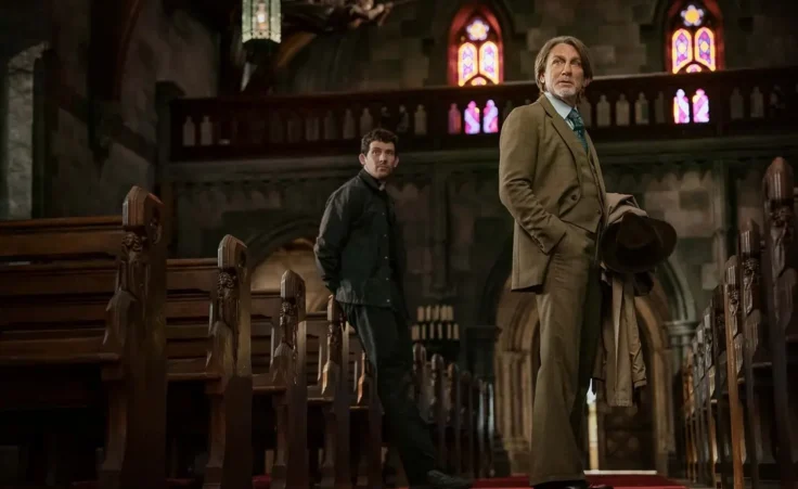 Wake Up Dead Man: A Knives Out Mystery. (R-L) Daniel Craig and Josh O’Connor in Wake Up Dead Man: A Knives Out Mystery. Cr. John Wilson/Netflix © 2025