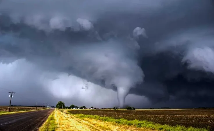 Tornado By NZP Chasers®/stock.adobe.com